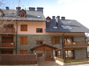 Гостиница Apartamentos Baqueira & Aigüestortes con jardín privado, Эстерри-Д’анеу